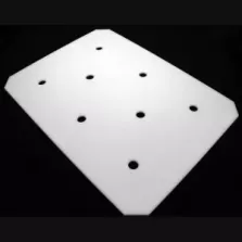 Planche nylon avec trou pour bac 210L blanc 640x470x10mm