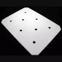 Planche nylon avec trou pour bac 210L blanc 640x470x10mm