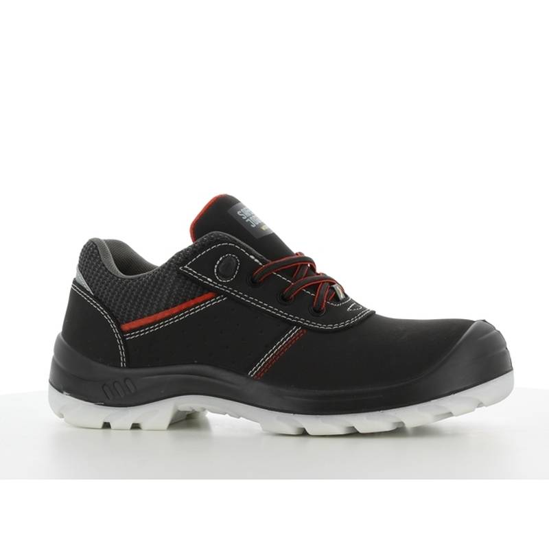 Soulier avec lacet 39 noir...